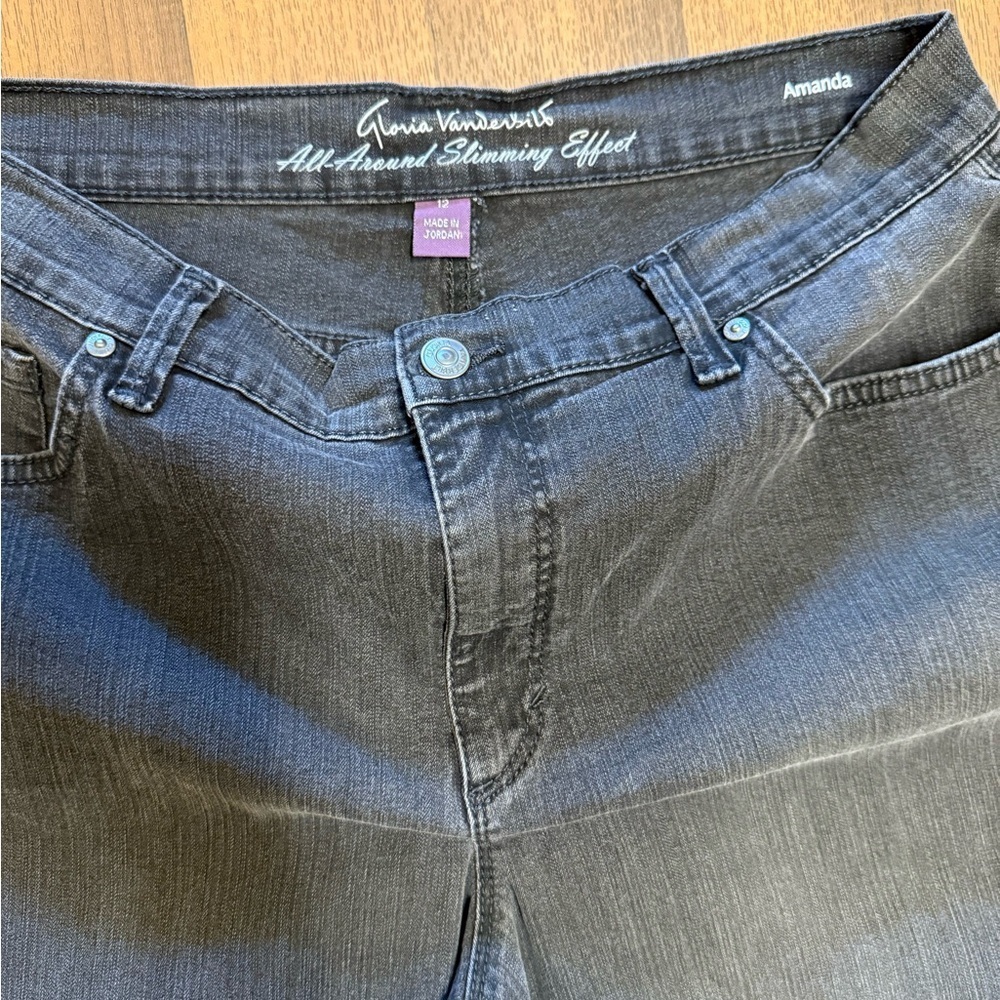 Gloria Vanderbilt Black Straight Leg Jeans - Picture 2 of 8
